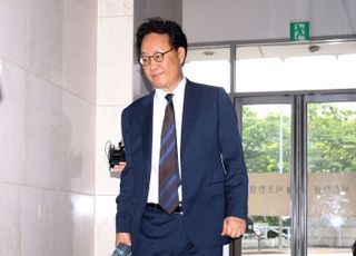 채상병 특검, 'VIP 격노' 회의 참석 왕윤종 전 경제안보비서관 소환