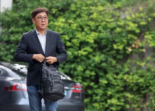 최휘영 문체부 장관 후보자, 놀유니버스 대표직 사임
