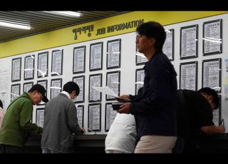 6월 청년층·건설·제조업 ‘일자리 한파’ 장기화…폭염에 농림어업 직격(종합)