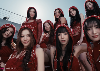 [MV 리플레이⑪] '데뷔 10주년' 트와이스, '디스 이즈 포'라는 다정의 힘