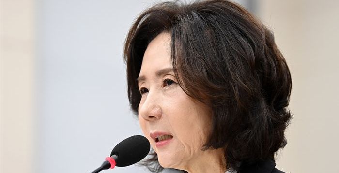 [인사청문회] '논문 가로채기 의혹' 이진숙 "내가 1저자 되는 건 당연"