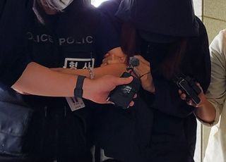교사·학부모가 빼돌린 시험지 받은 여고생 “범행 가담한 적 없어”
