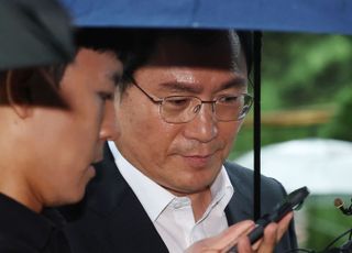 김건희 특검팀, '집사 게이트' 김익래·윤창호 참고인 소환