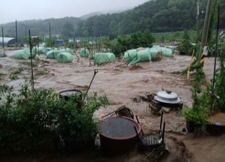충남 청양서 산사태로 2명 매몰 추정…소방당국 구조작업 중
