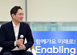 [이재용 전부 무죄①] 10년 사법 족쇄 해제…삼성, 리더십 공백은 끝났다