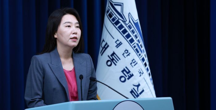 李대통령 "이태원 참사 '검·경 참여 합동 조사단' 편성하겠다"