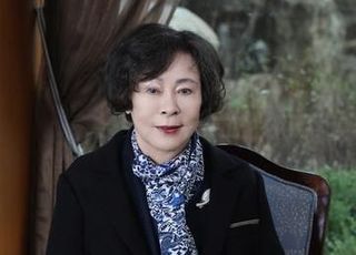 신영자, 롯데지주·쇼핑 주식 전량 처분…"상속세 마련"