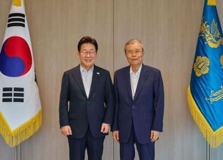 김종인 "미국서 李대통령 친중이라고 오해"…李 "한미동맹 최우선"
