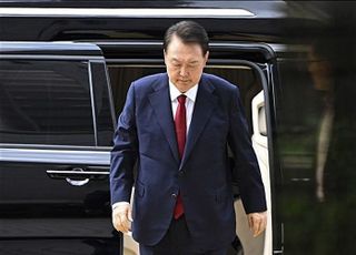 尹, 18일 구속적부심 출석…"건강 상태 직접 설명하기 위한 것"