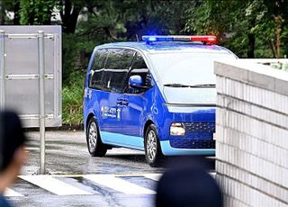 尹 구속적부심 시작…尹측-내란특검 간 법리 공방 예상