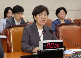 [인사청문회] 정은경, 강선우 ‘병원 갑질’ 의혹에 “방역지침 예외 없어”