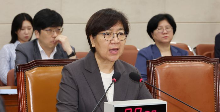[인사청문회] 정은경, 강선우 ‘병원 갑질’ 의혹에 “방역지침 예외 없어”