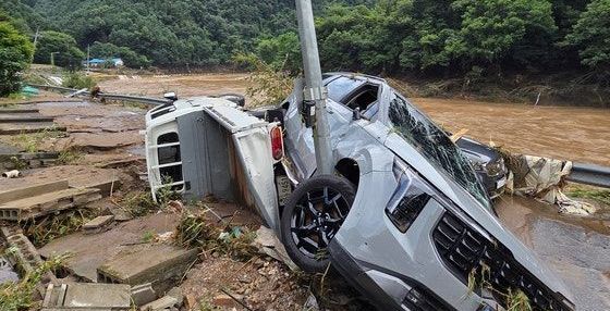 극한호우·산사태로 닷새간 14명 사망·12명 실종…산청·가평 피해 집중