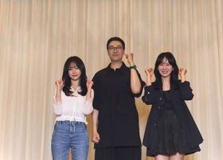 손예진·조유리, 넷플릭스 '버라이어티' 출연…케이팝 이면 그린다