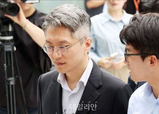 김건희 특검팀, '집사 게이트' 관련 류긍선 카모 대표 소환…조현상은 출석 불발