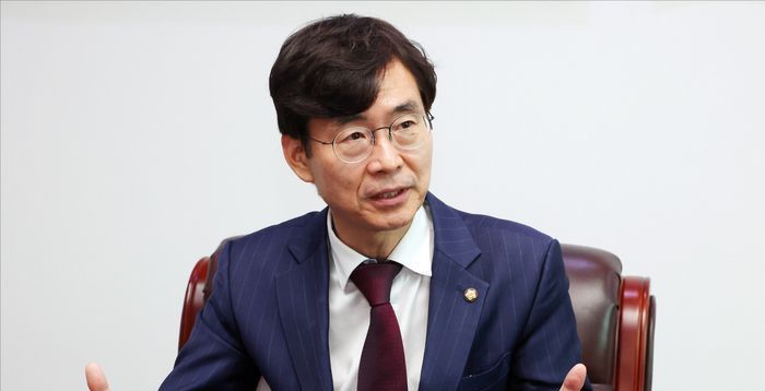 조경태, 당대표 출마 선언…"인적청산해 극우와 완전 결별"