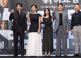 '아이쇼핑' 제작진 '주먹 쥐고 파이팅'