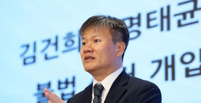 "도이치모터스·삼부토건" 혐의 나열한 특검팀…'尹 29일·金 내달 6일' 소환 통보