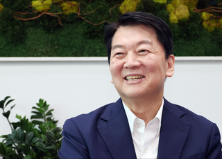 [인터뷰] 안철수 "내 얼굴로 지선 치르면 더 많은 당선…총선 이길 기반 만들 수 있다"