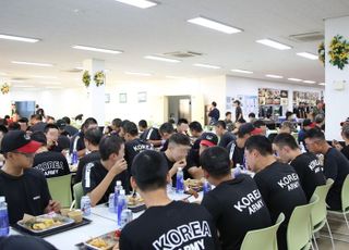 “군인은 미래 고객”…2조 군급식, 대기업 물밑 전쟁 시작