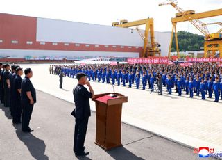 북한, 내년 10월까지 5000t급 구축함 추가 건조…해군력 강화 집중
