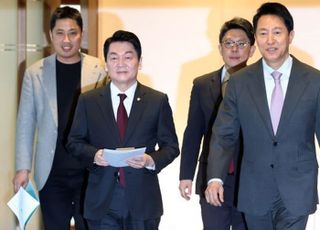 안철수, 오세훈 서울시장과 24일 오찬 회동…'당 혁신' 논의할 듯
