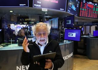 [속보] 뉴욕증시, 무역협상 낙관에 강세 마감…S&amp;P500 최고치 경신