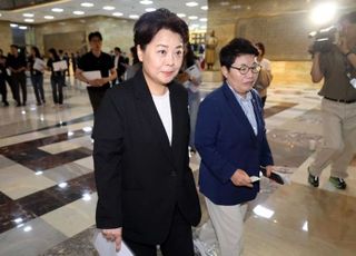 또 미뤄진 혁신 논의…윤희숙發 '진실 공방'에 국민의힘 사분오열