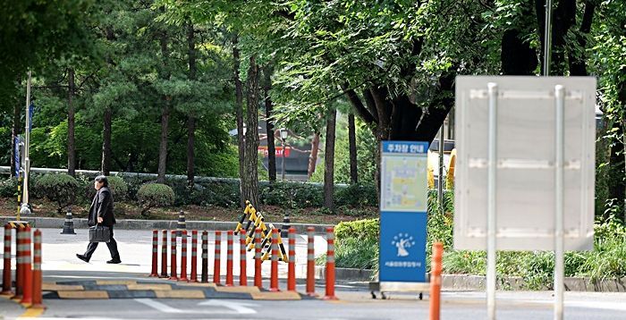 尹, 3회 연속 '건강상 사유' 들며 내란 재판 불출석…法 "구인 가능 여부 확인"