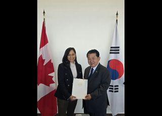특사단, 캐나다에 李대통령 친서 전달…"잠수함·포병 사업 등 최적 파트너"