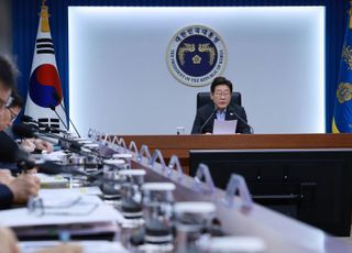李대통령 "공직자 허위·왜곡보고 엄정 대응하길"