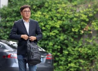 장관 인사청문회 앞둔 최휘영...게임업계는 이게 궁금하다