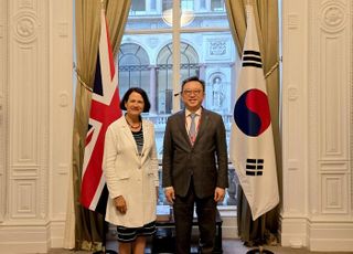 신한은행, 영국 정부와 투자 협력 방안 논의