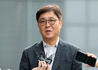 [데일리안 오늘뉴스 종합] [단독] '소득 5만원' 94년생 최휘영 장남, 崔 BMW '지정운전자'…세금 회피 의혹, 내란특검 尹 '추가 기소' 사건 재판, 내달 19일 시작 등