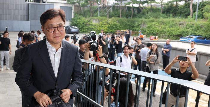 최휘영, 딸은 네이버 美 자회사 취직해 영주권…아들은 증여세 의혹 [정국 기상대]