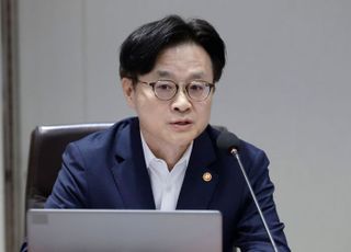 김정관 산업부 장관, 美 러트닉 상무장관과 심도 있는 관세협상 진행