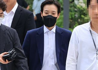 김건희특검, '문고리 3인방' 정지원 전 행정관 소환 조사