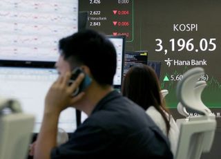 주식시장 거래량, 4개월 만에 최저…美 관세 협상에 ‘숨고르기’