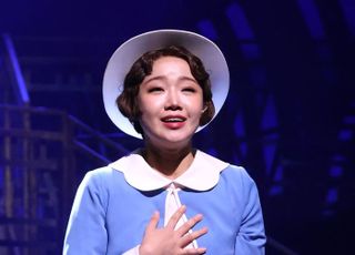 #뮤지컬 배우 최유정 #조승연 전역을 명 받았습니다 #이즈나 미모 보고 가세요 [D:주간 사진관]