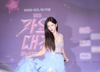 안유진, 보는 순간 감탄사