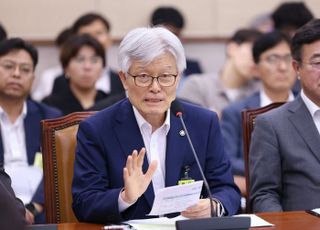 與백승아, '문재인이 고통의 원천' 최동석에 "과거 부적절한 언행들 사과해야”