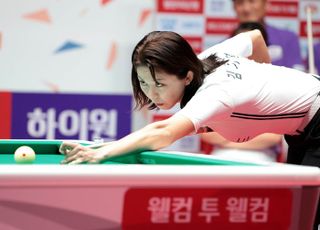 ‘나란히 4연승’ SK렌터카·하나카드, PBA 팀리그 1R 우승 경쟁