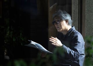 '어쩔수가없다', 박찬욱 감독의 필사의 생존극…"전작보다 유머 노골적"