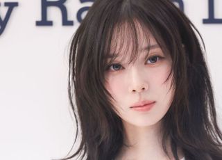 윈터, 감탄사를 부르는 얼빡샷