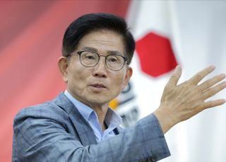 '당대표 출마 선언' 김문수, 국민의힘 서울시당 방문