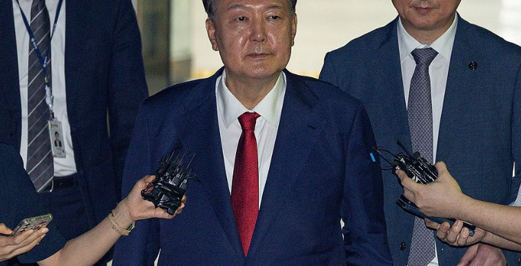 尹 비상계엄 손해배상 인정 판결, 줄소송 신호탄 될까? [법조계에 물어보니 666]
