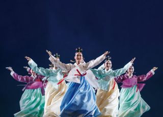 안양문화예술재단, 윤미라 무용단 '무악지우(舞樂之友)' 개최