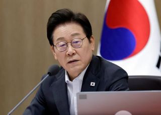 李대통령, 한미 관세협상 보고 받아…"가장 큰 기준은 국익"