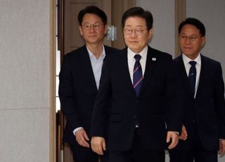 美 관세폭풍 목전…李대통령 '국익 중심 실용외교' 분수령