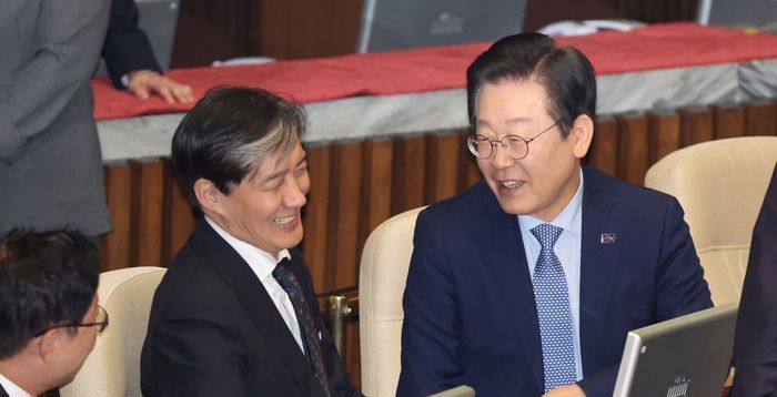 與 "참혹한 유린"…李대통령 '광복절 특사'에 조국 포함될까